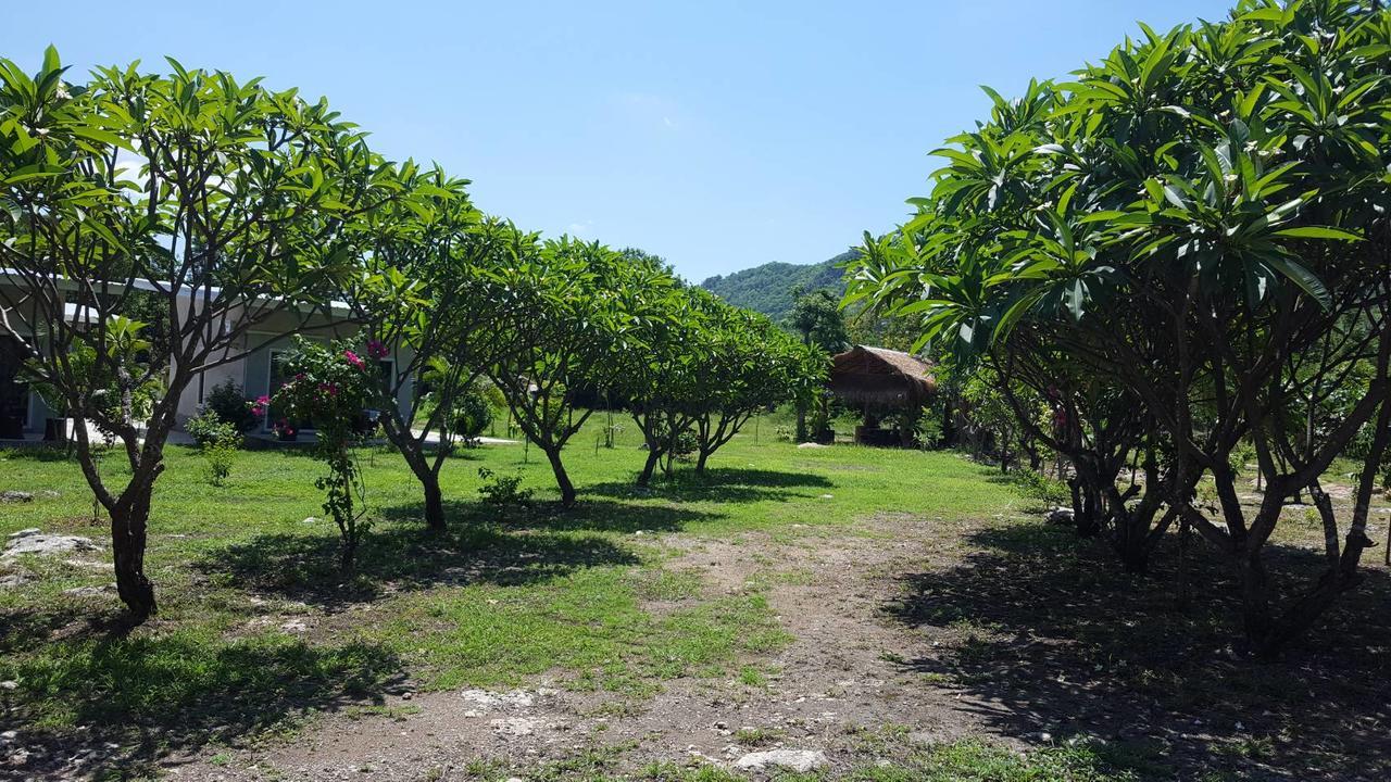 Phurang Hill Resort Kanchanaburi Exterior foto